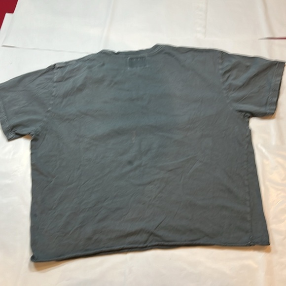 Gray Kiss RED LIPS SHORT crop top t shirt RETROBRAND Los Angeles size small med. - Picture 7 of 7